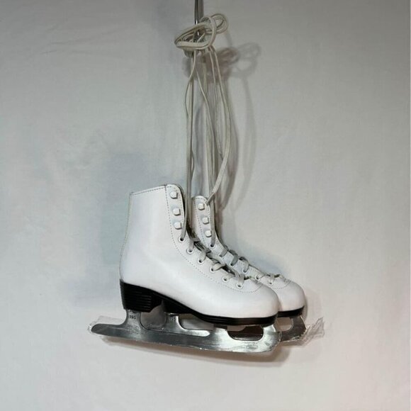 Girls figure skates. Ice skates. White. Size youth 13. Excellent condition. - Picture 1 of 7